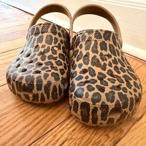 CROCS Leopard Print Sandals